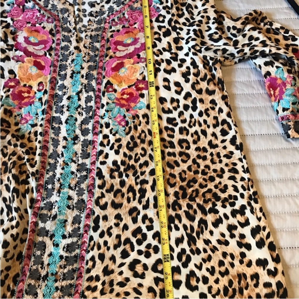 Savanna Jane Leopard Print Embroidery Blouse Tan Brown Pink Cream NEW with Tag - Picture 6 of 11